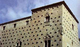 Casa de las conchas (Plateresco) - Salamanca